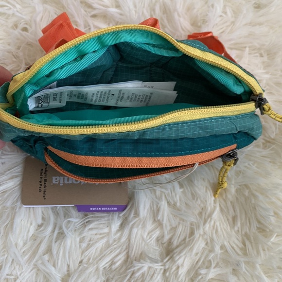 Patagonia Ultralight Black Hole® Mini Hip Pack - Picture 9 of 17
